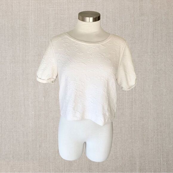 🌸3 for $30🌸 Divided by H&M Floral Woven Cropped T-shirt - Picture 1 of 5